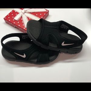 Nike unisex sandals
